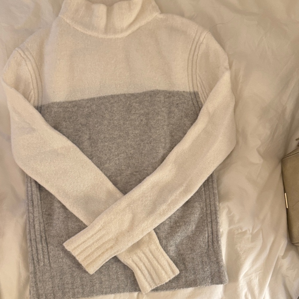 JCrew White and Gray Women's Wool Blend Sweater